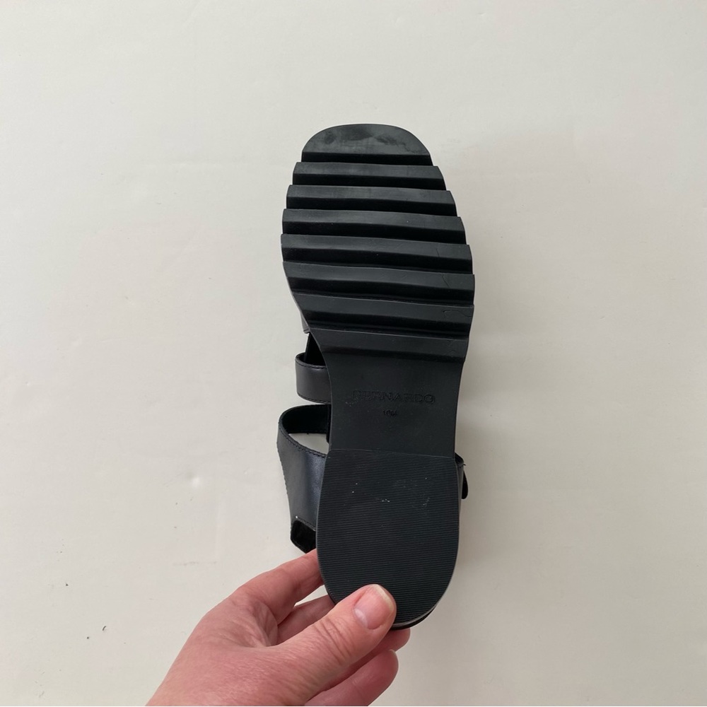 NWB Bernardo Sasha Strappy Sandal - Picture 13 of 16